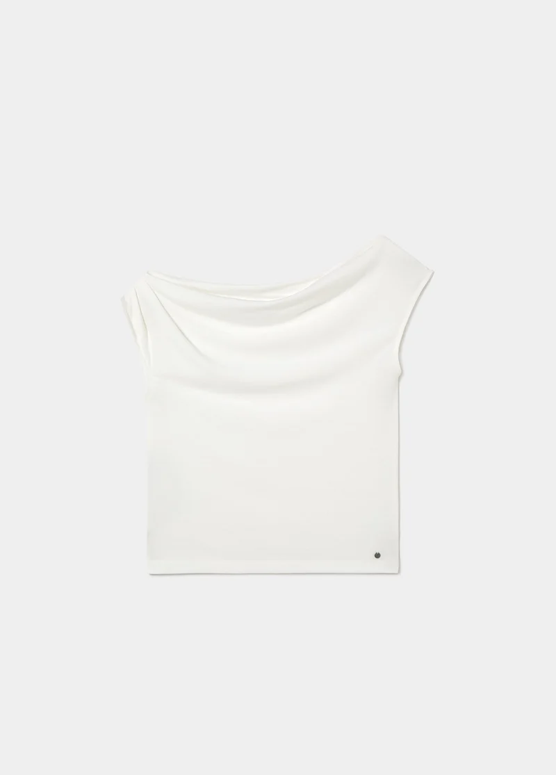 Basic twist top