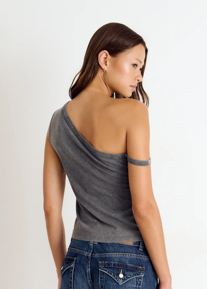 Asymmetric eyelets t-shirt