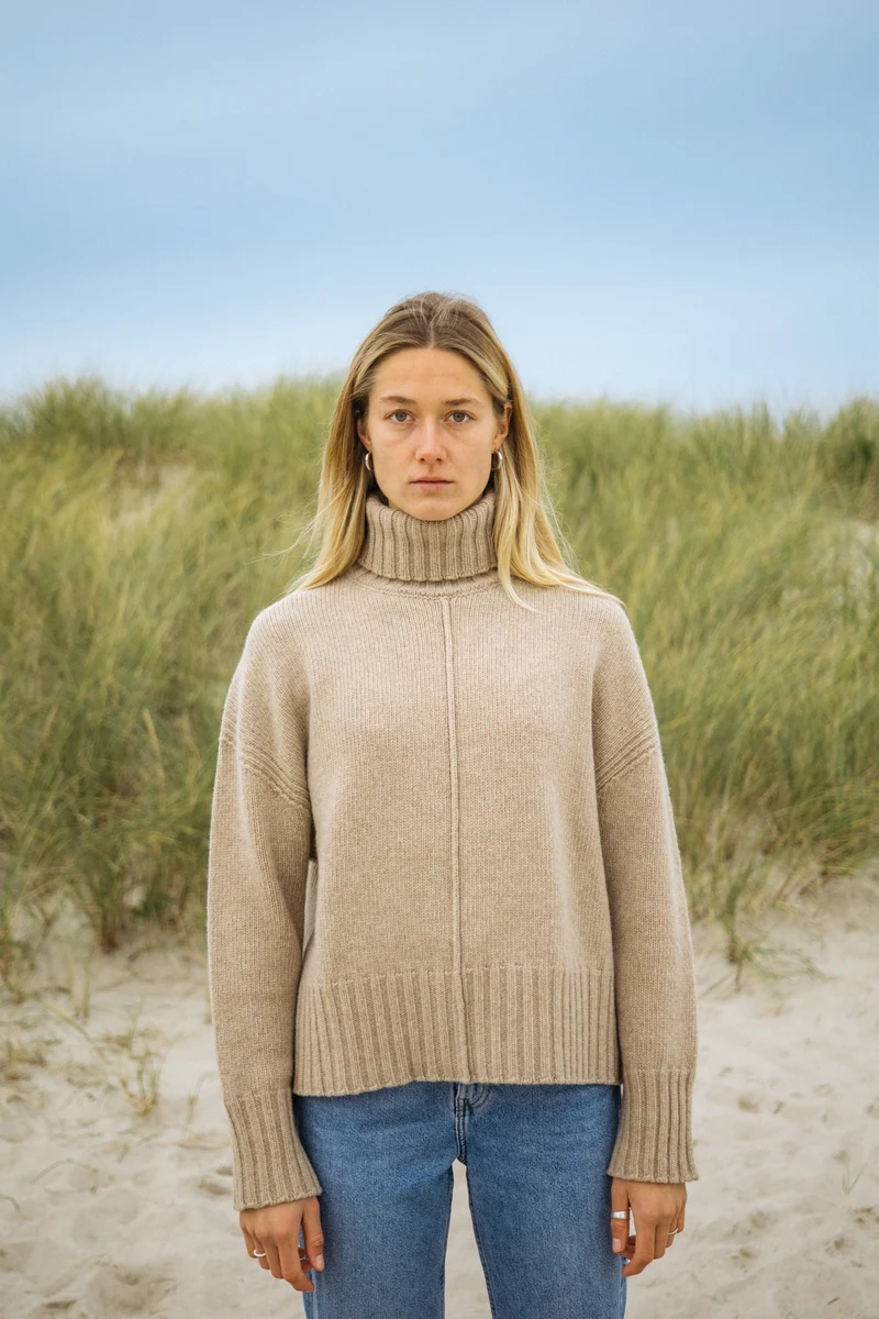 Wollstrick Rollkragenpullover Koli Sand