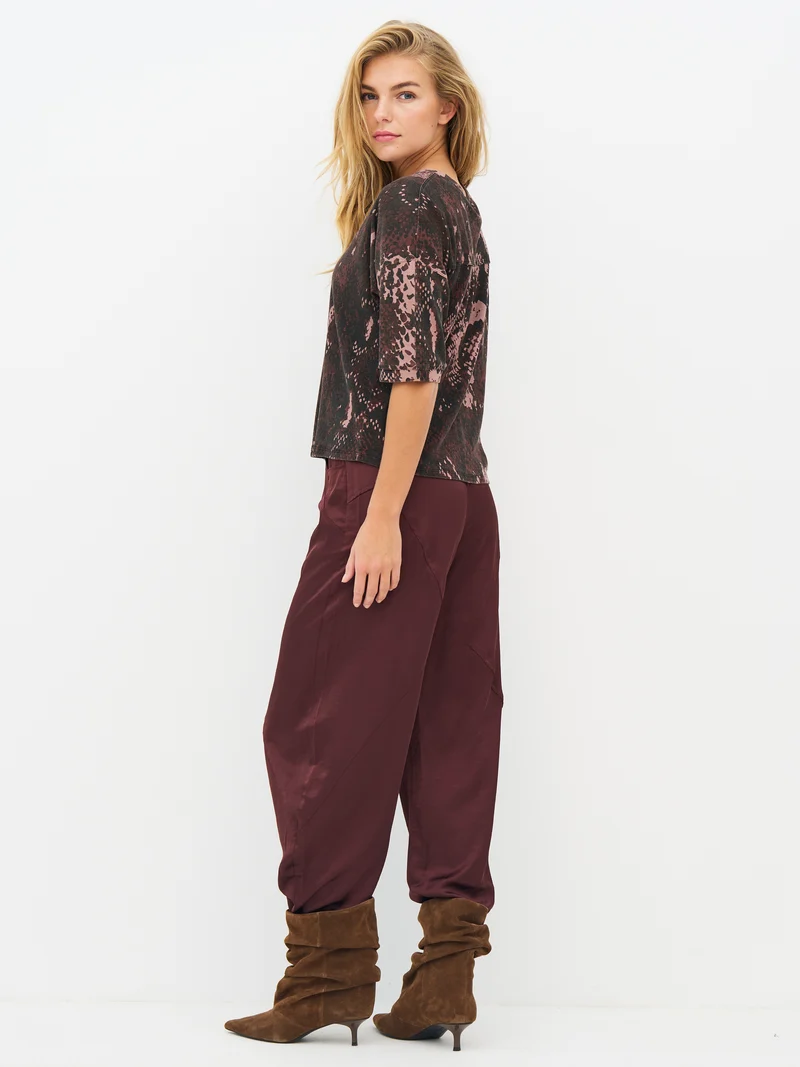 ENOLA T-Shirt - Rose Snake