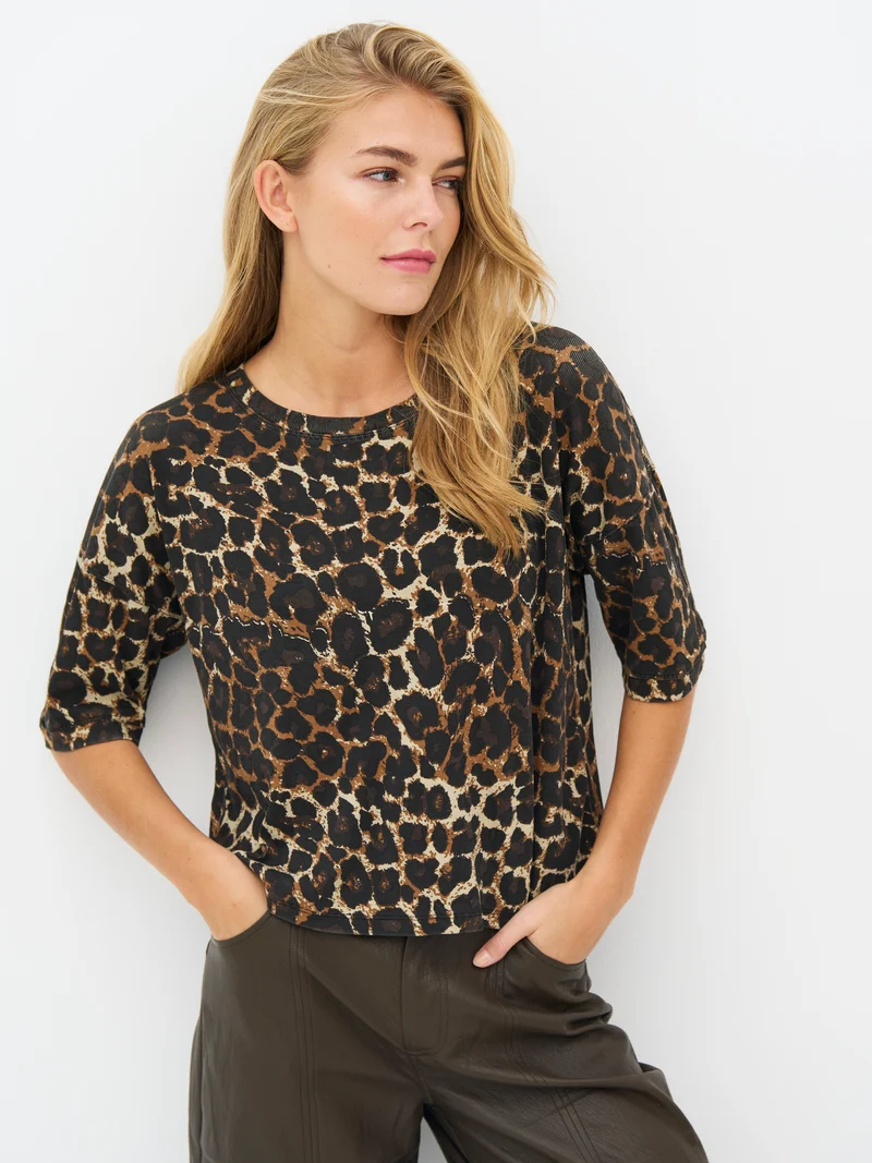 ENOLA T-Shirt - Caramel Leo