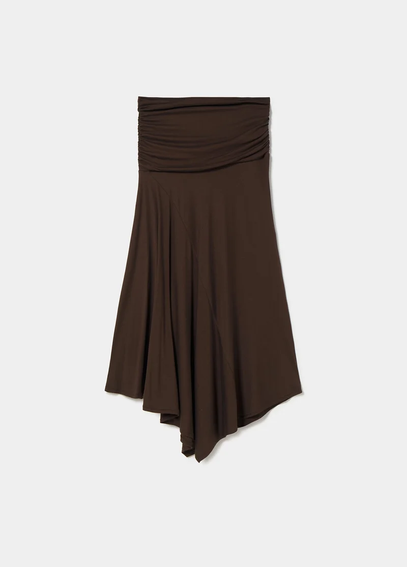 Asymmetrical skirt with waistband