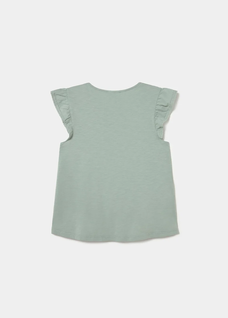 T-shirt with ruffle and lace trim