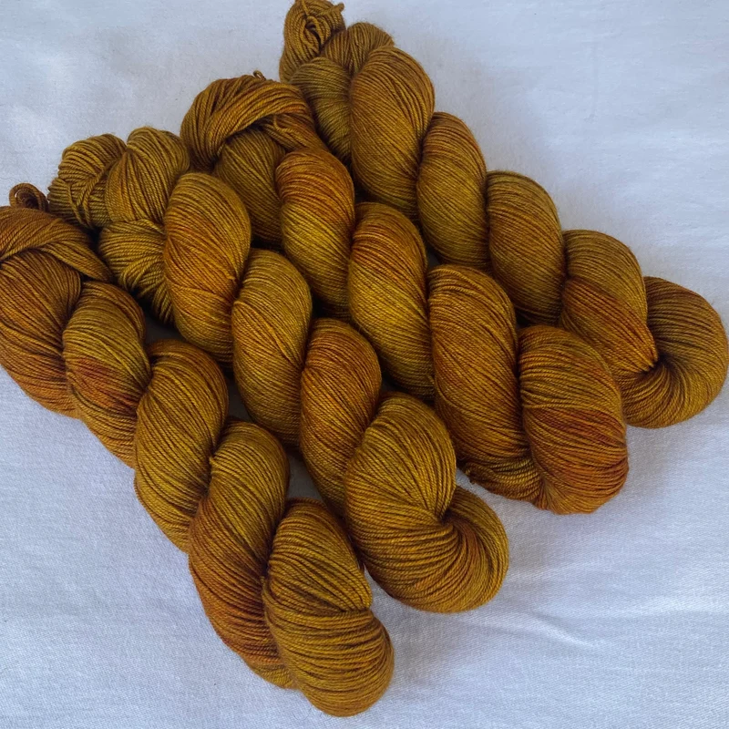 Handgefärbte Schurwolle (Merino)mit Yak / Sockenwolle (Luxus)