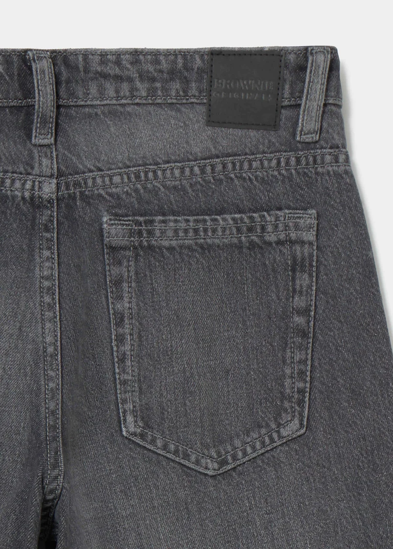 Basic mid-rise jeans