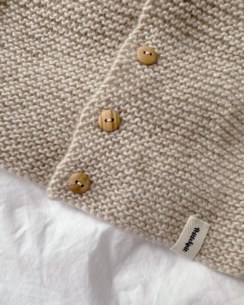 Anleitung Anfängerjacke von PetiteKnit