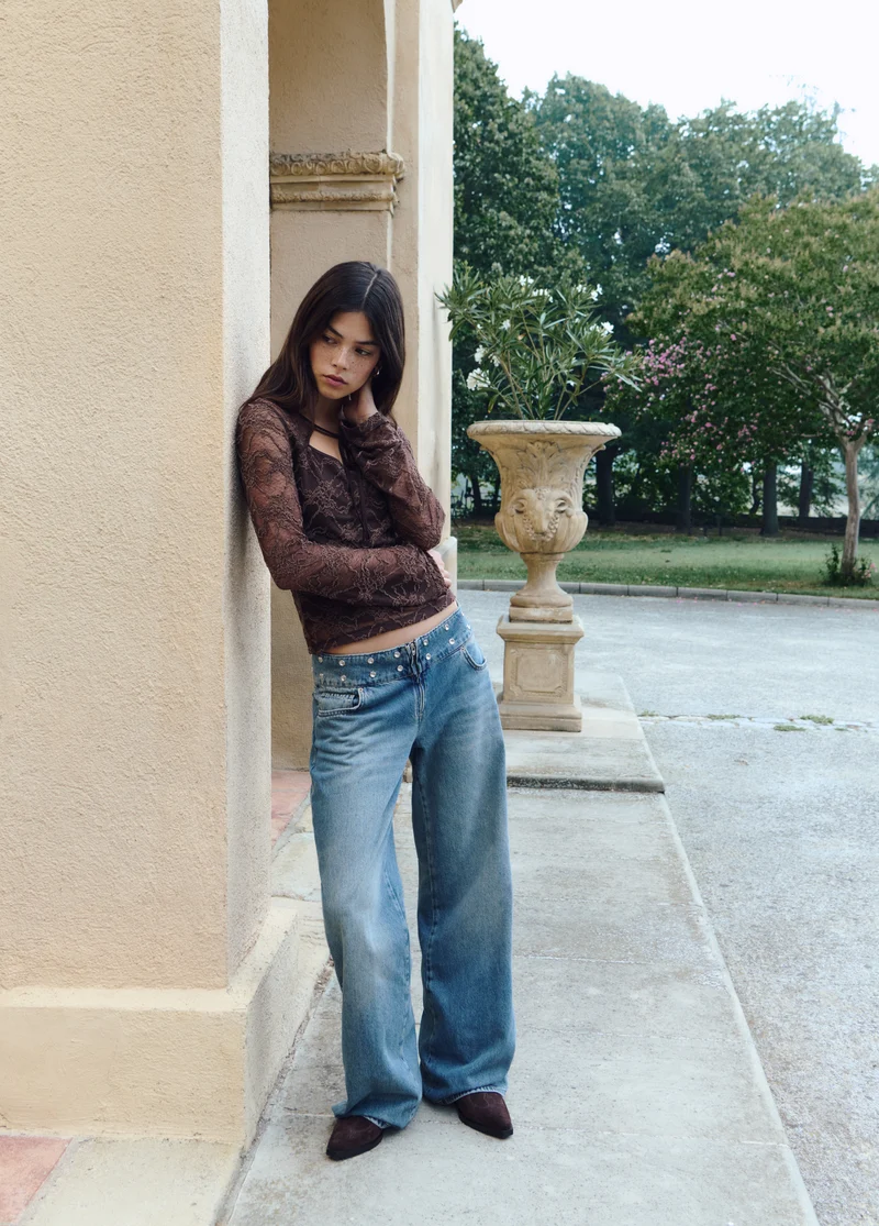 Cropped lace T-shirt