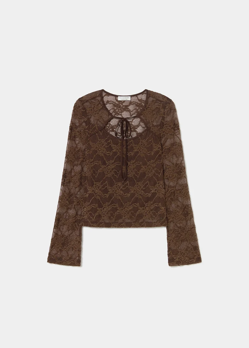 Cropped lace T-shirt