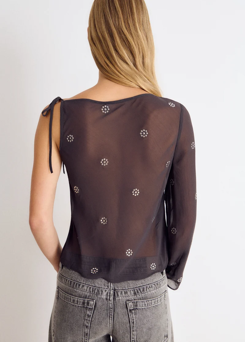 Notched-lapel blouse with studs