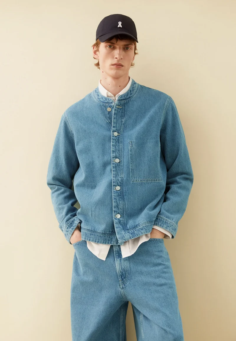 KRAGENLOSE JEANSJACKE | aero