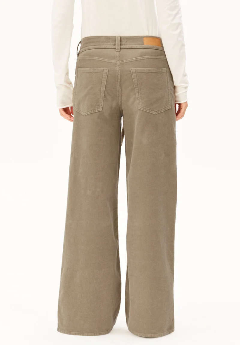 ASTRAEAAS MID WAIST CORDHOSE | light sage