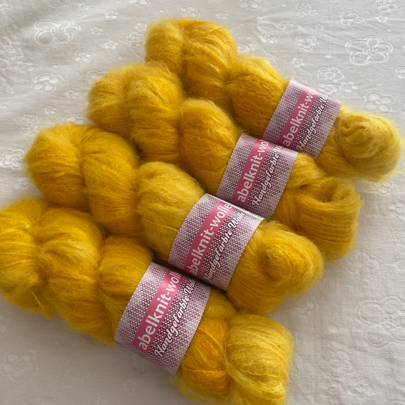 Handgefärbte Big Mohair mit Alpaka.