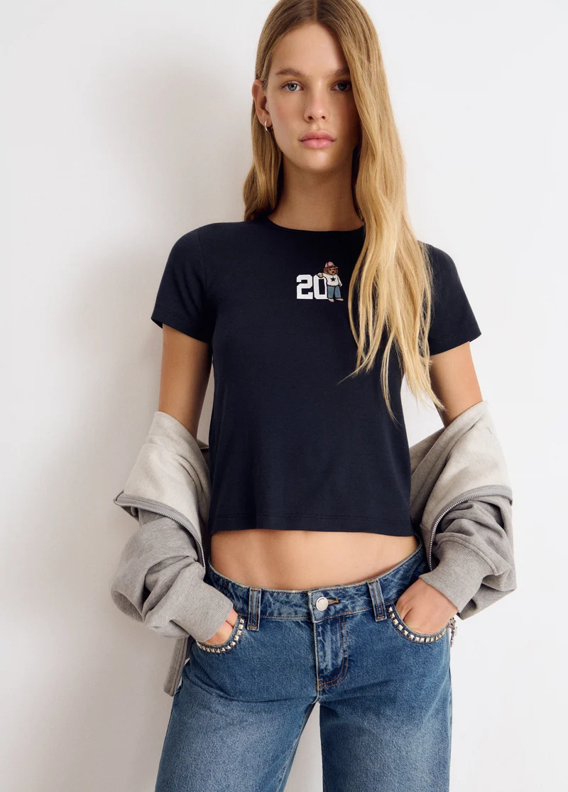 Dog-embroidered T-shirt