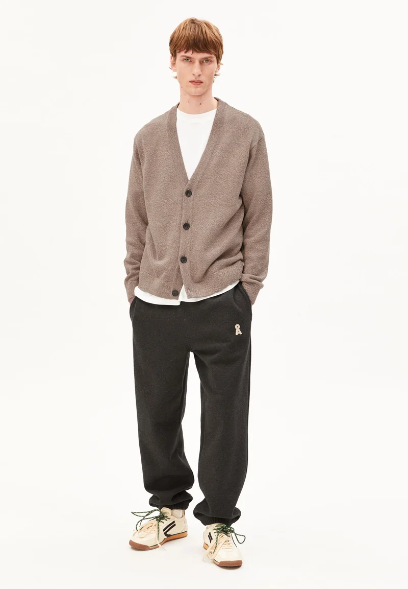 MOULINÉ-STRICKJACKE | amberwood-oatmilk