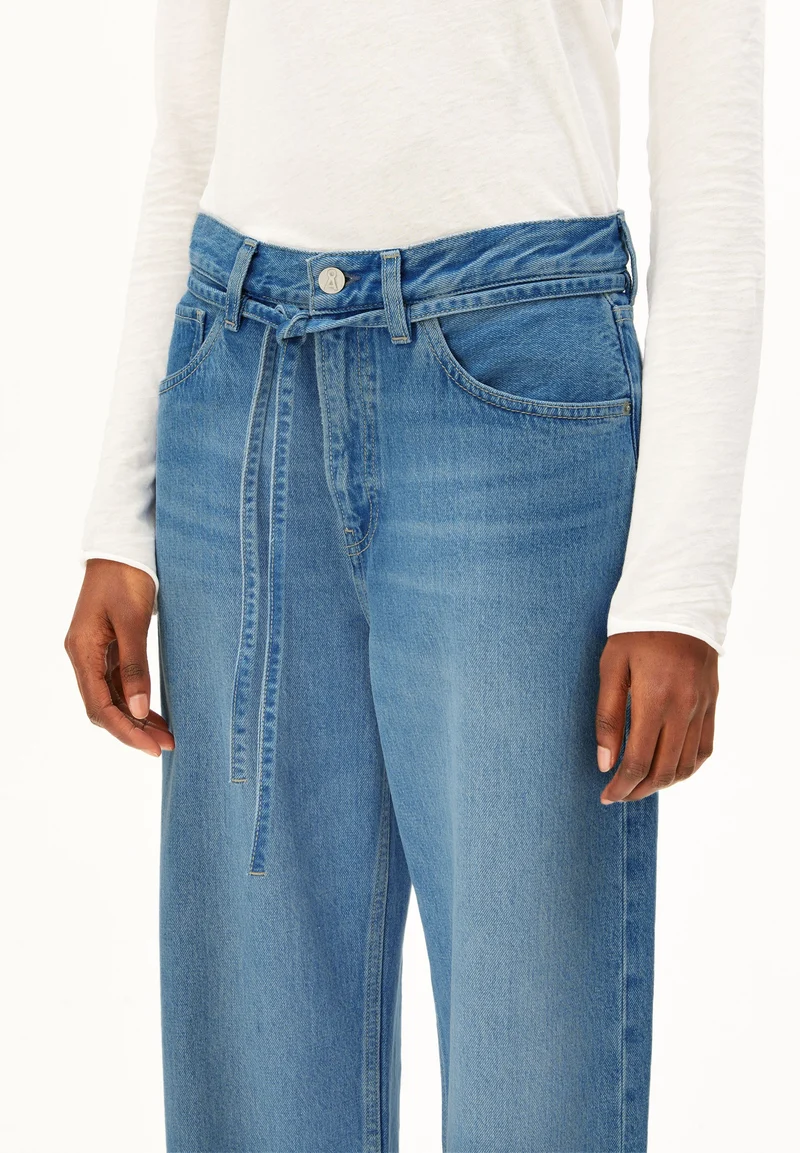 HAAYI LOW WAIST BAGGY JEANS | aero