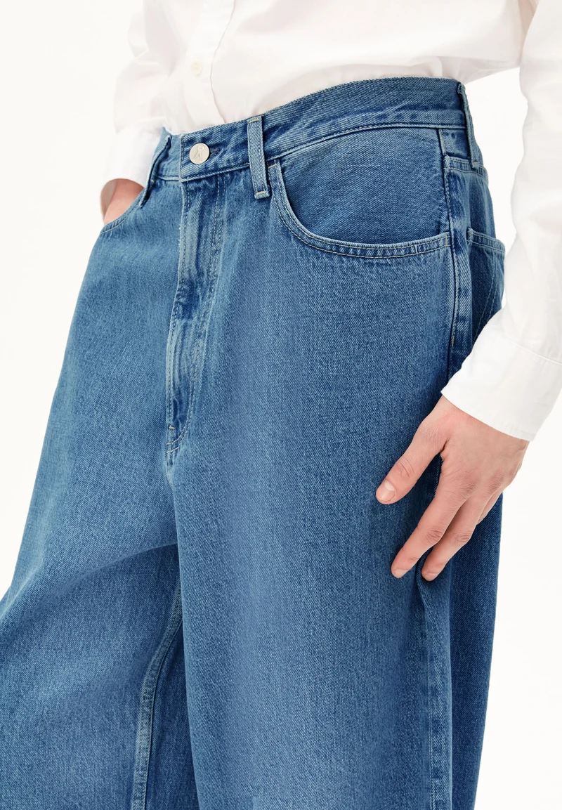 KAAVO BARREL JEANS | aero