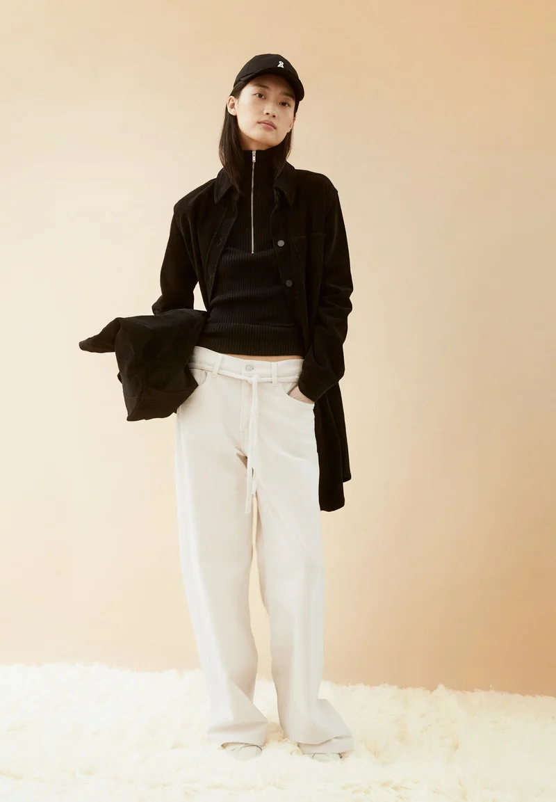 ASTRAEAAS MID WAIST CORDHOSE | oatmilk