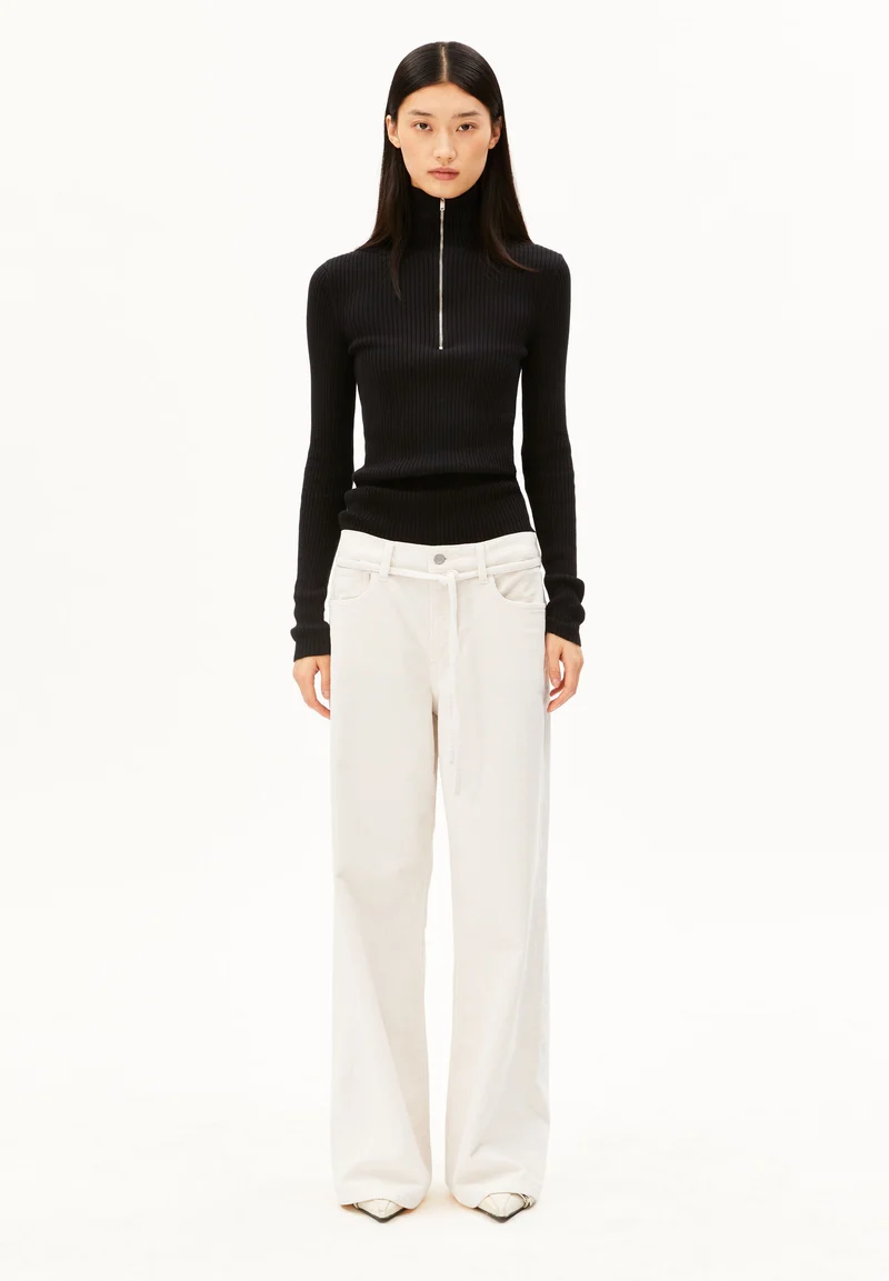 ASTRAEAAS MID WAIST CORDHOSE | oatmilk
