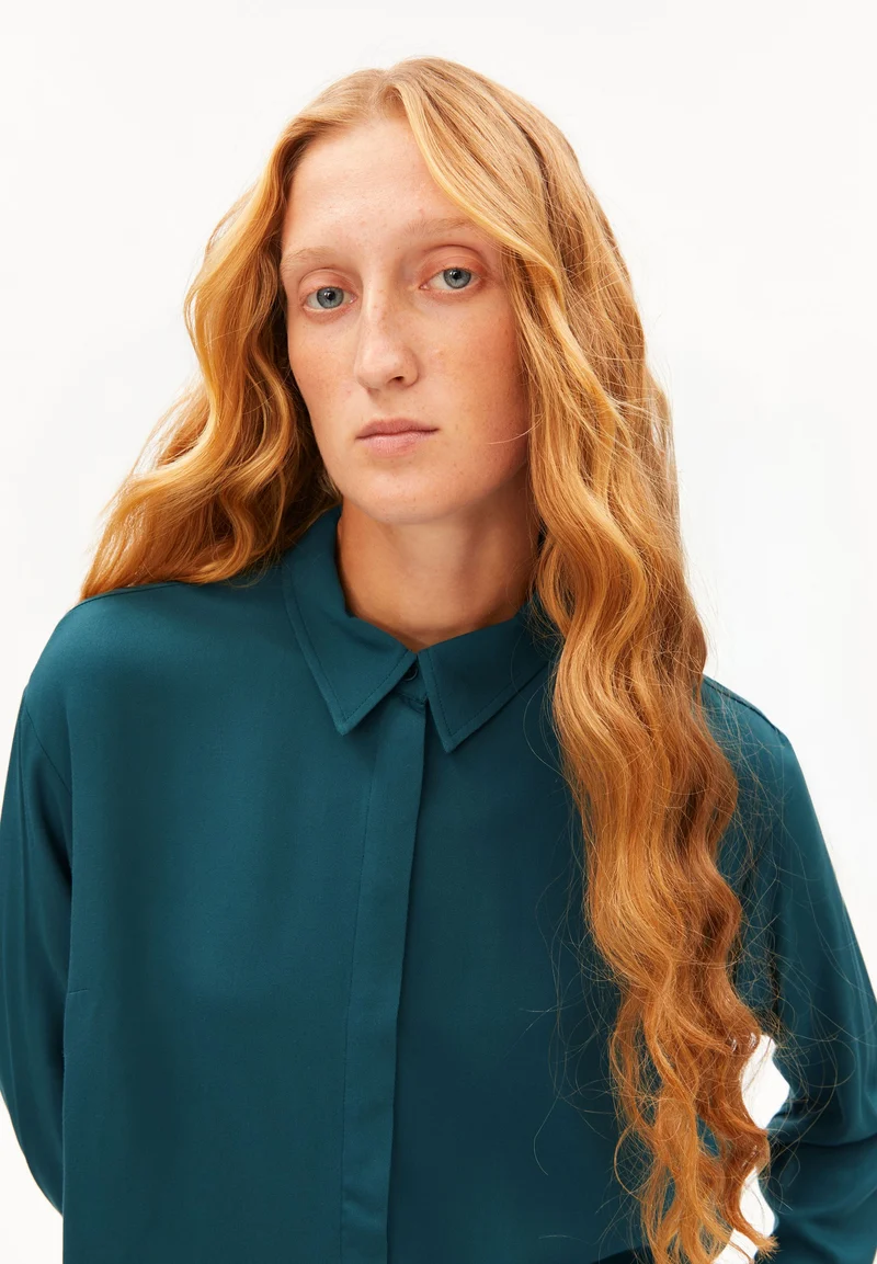 LARISAANA LANGARMBLUSE | petrol velvet