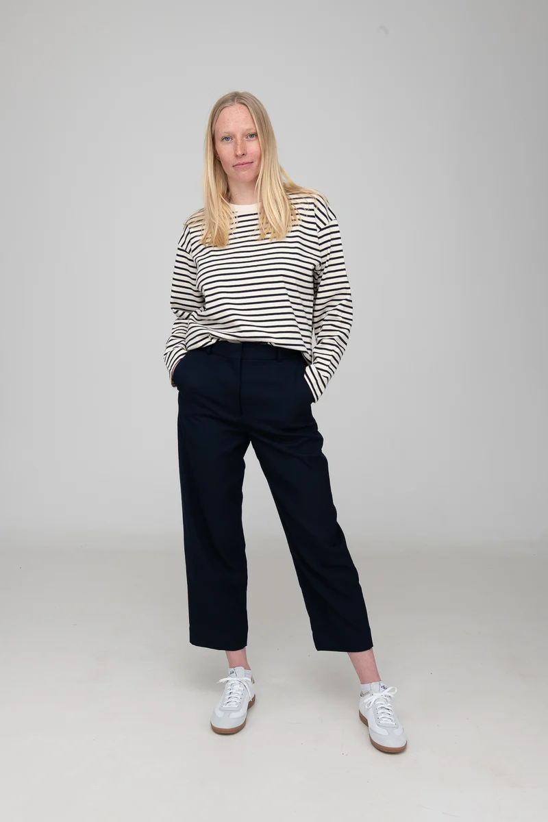 Longsleeve Stina naturweiß-marine