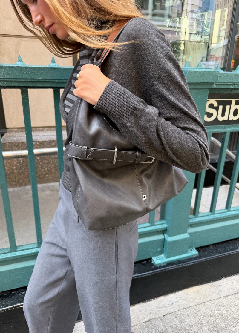 Wide-leg trousers