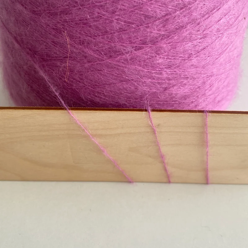 Konenwolle Kidmohair mit Merinowolle / IGEA Spa Italy.