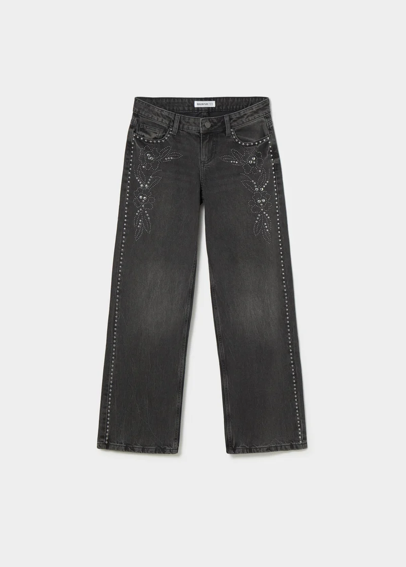 Low-rise jeans with floral studs