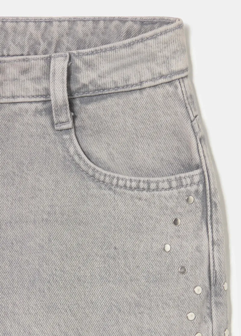 Jeans with side studs