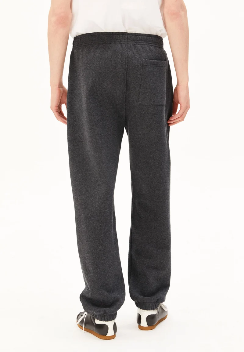 ICONIC Å BAASTI MELANGE SWEATHOSE | steel melange