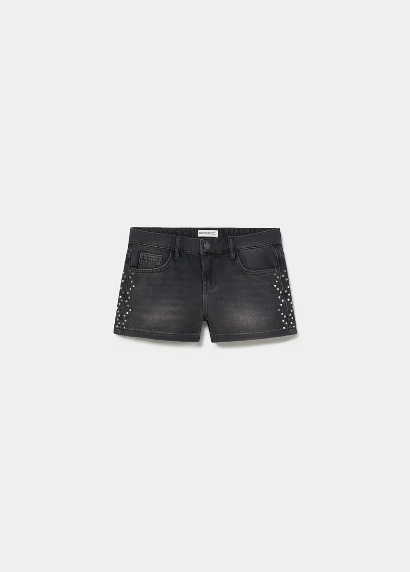 Shorts with side studs