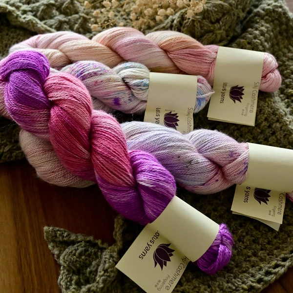 Lotusgarne seidig cashmere Fingerfarben, handbemalt