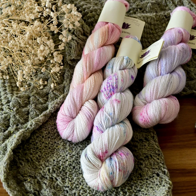 Lotusgarne seidig cashmere Fingerfarben, handbemalt
