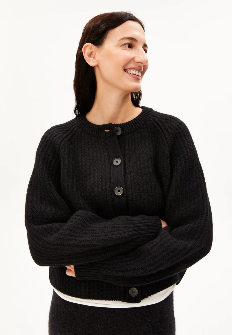 RIPP-STRICKJACKE