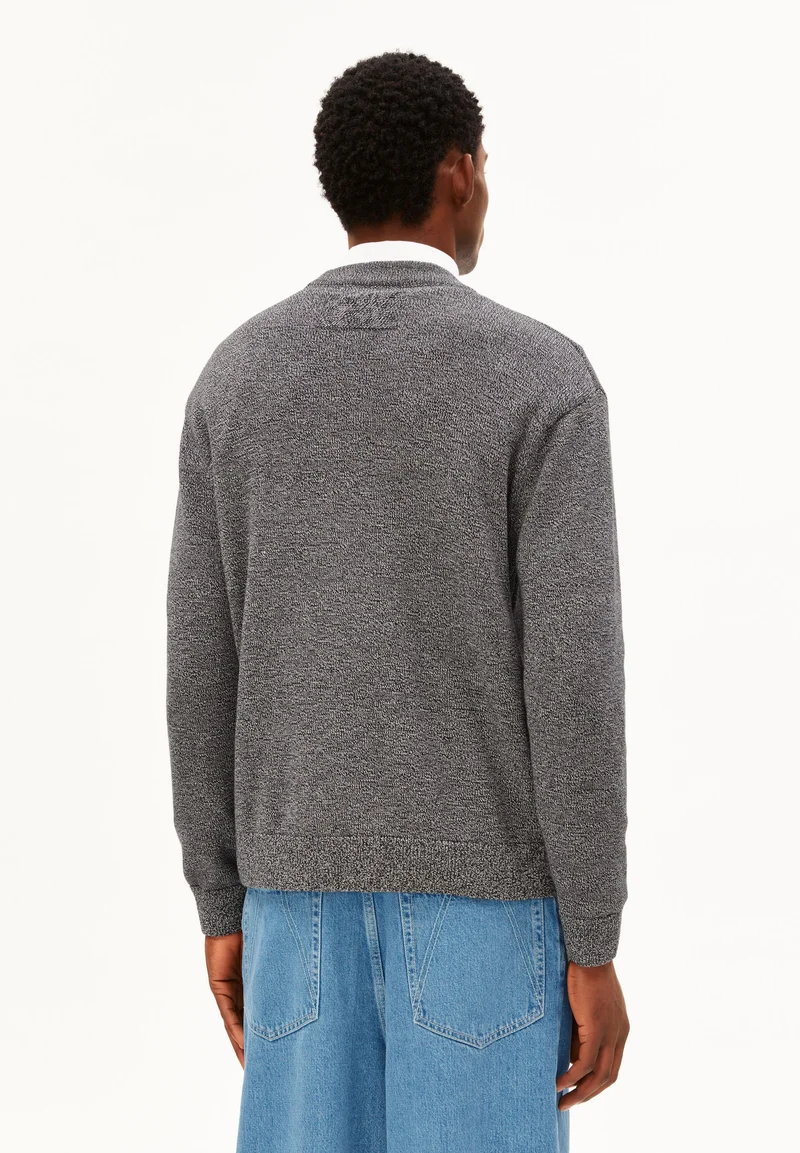 MOULINÉ-STRICKJACKE | black-oatmilk