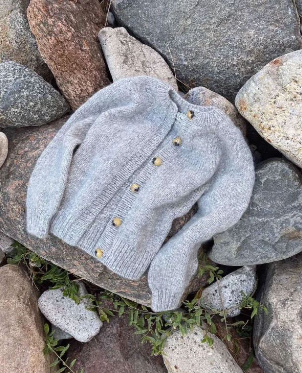 Anleitung Novice Cardigan Chunky Edition, PetiteKnit