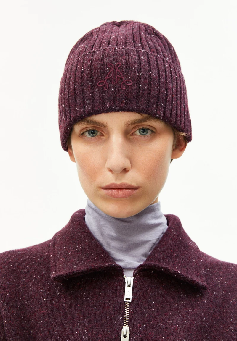 TAALEEN TWEED | dark cranberry