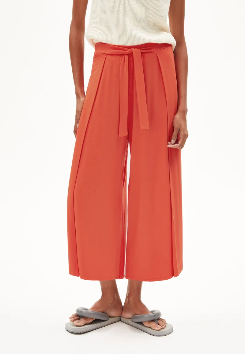 KARO LINAA SOLID | hibiscus