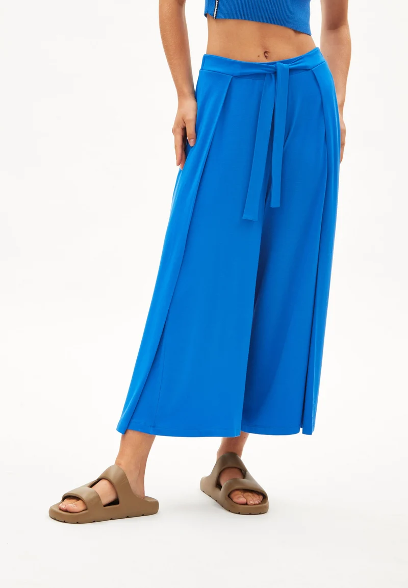 KARO LINAA SOLID | warm blue