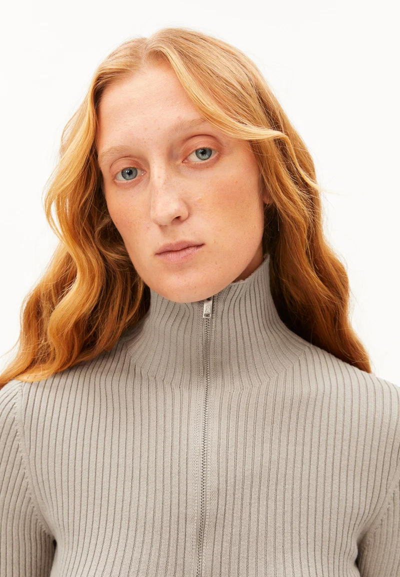 BAUMWOLL-STRICKTROYER | sandstone