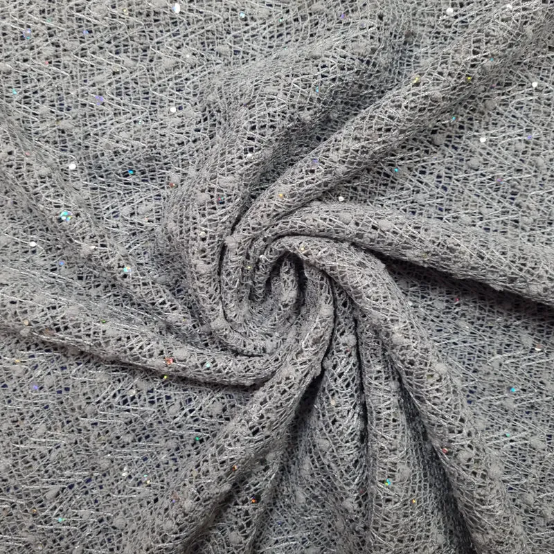 Spitze grau Zick-Zack Muster und Pailletten