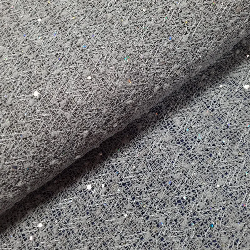 Spitze grau Zick-Zack Muster und Pailletten