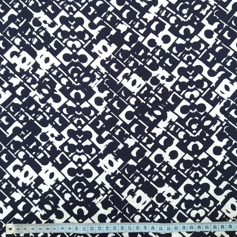 Viskosestoff mit geometrische Muster dunkelblau