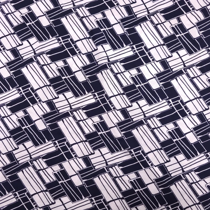 Viskosestoff mit geometrische Muster dunkelblau weiß