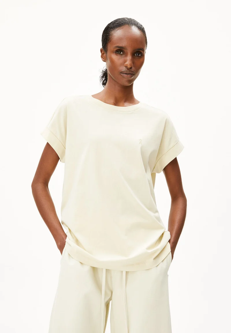 IDAARA T-SHIRT | summer hay