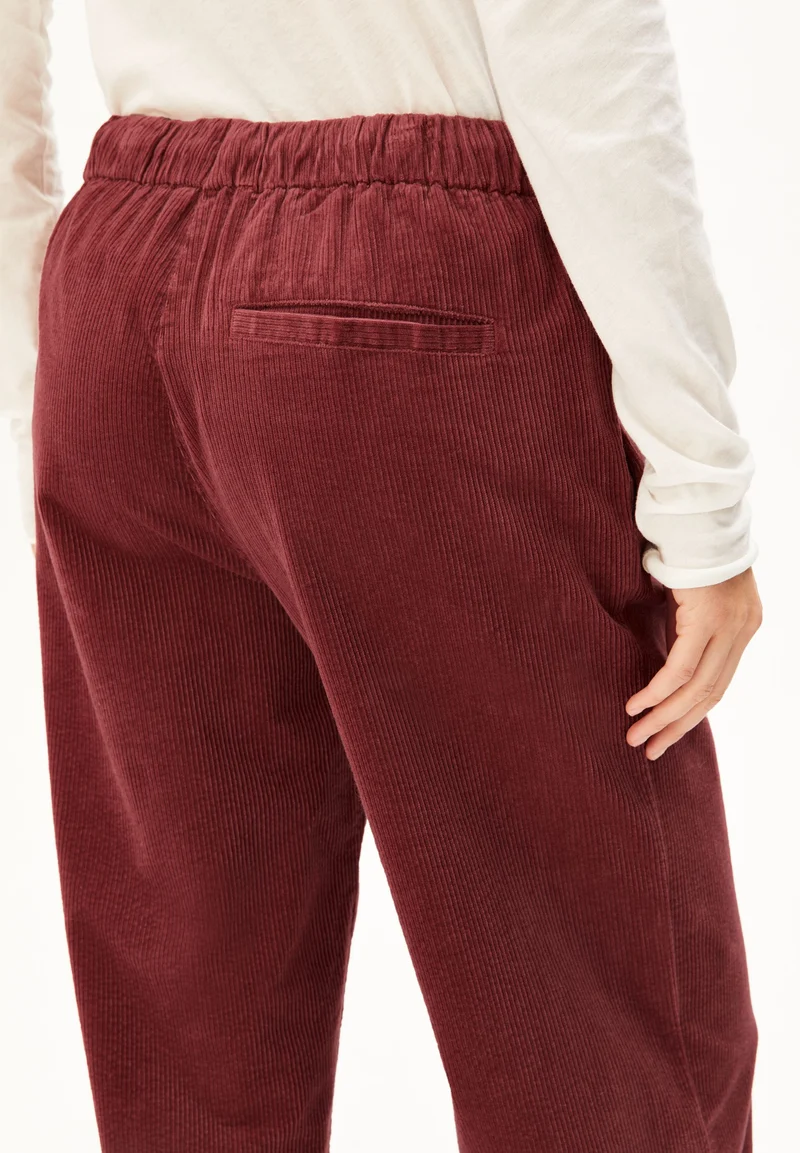 JAIMILAA CORDHOSE | velvet ember