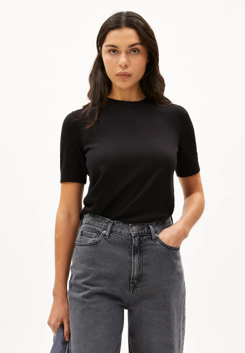 SILJIAAS STRICK T-SHIRT | black