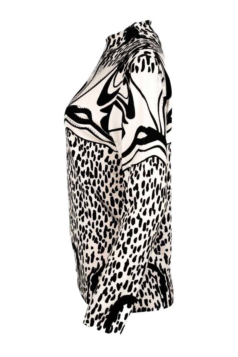 Leichter Stehbundpullover mit Blickfang-Print