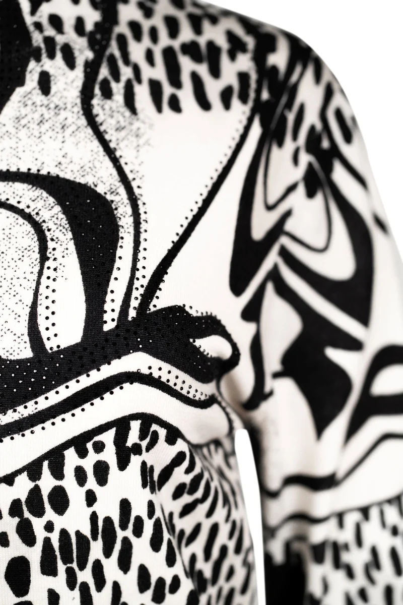 Leichter Stehbundpullover mit Blickfang-Print