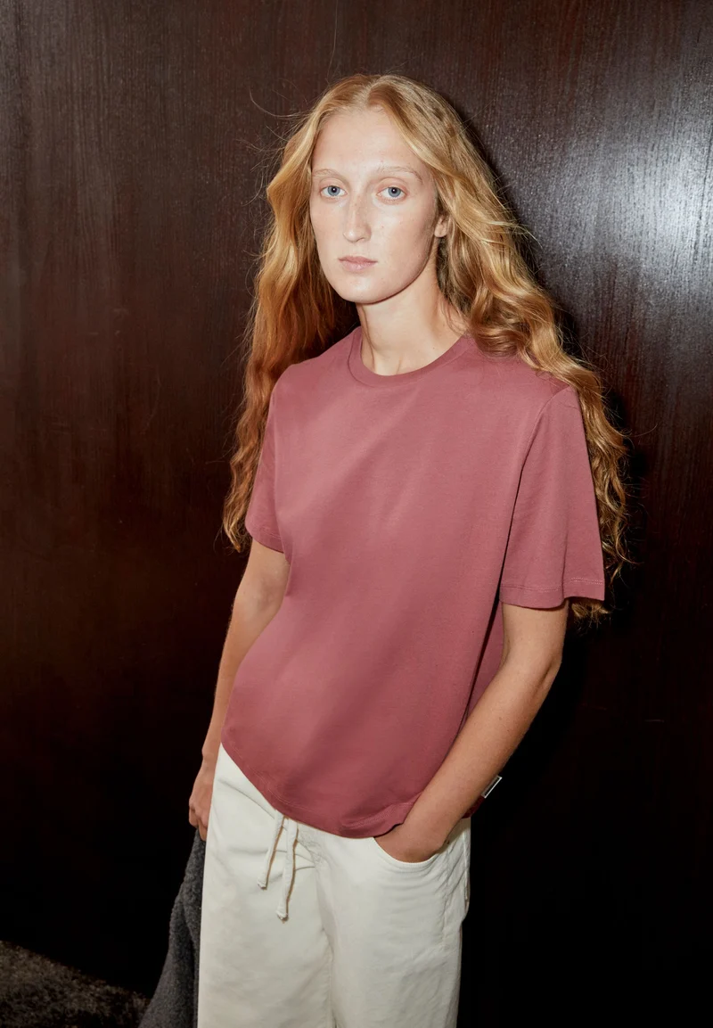 LUALAA T-SHIRT | velvet ember