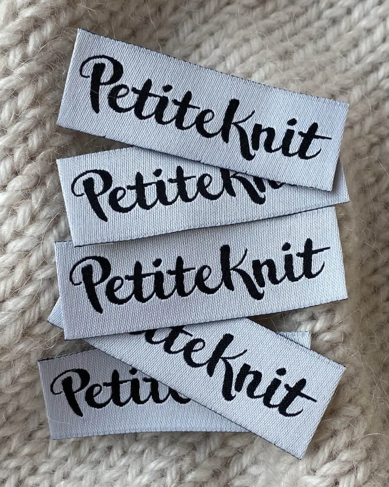 Label "PetiteKnit"